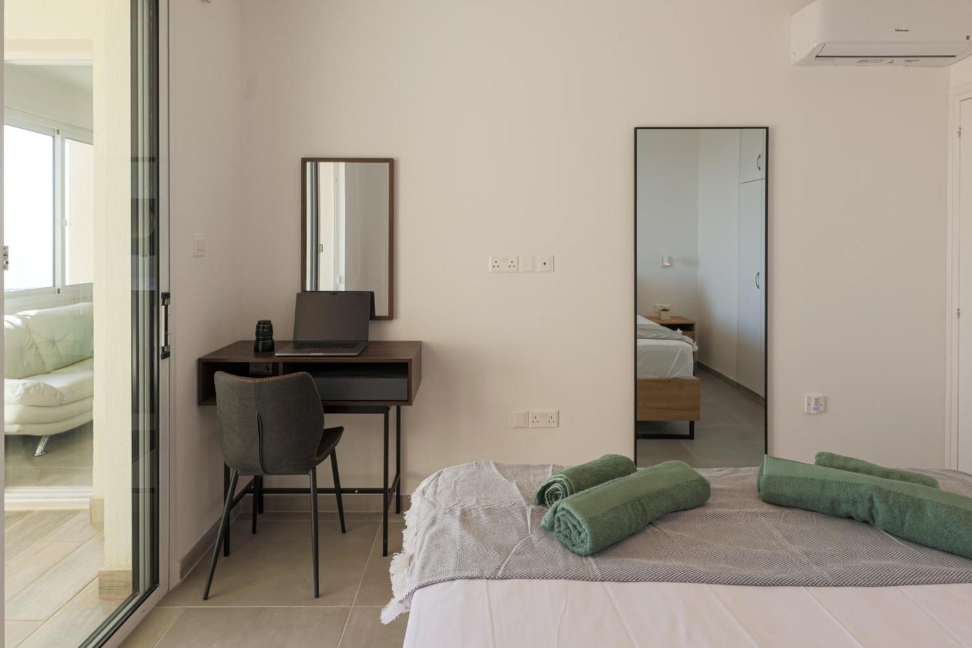 Appartement Eden Blue-Horizon 1B, Paphos, Sea View, Pool à Konia Extérieur photo