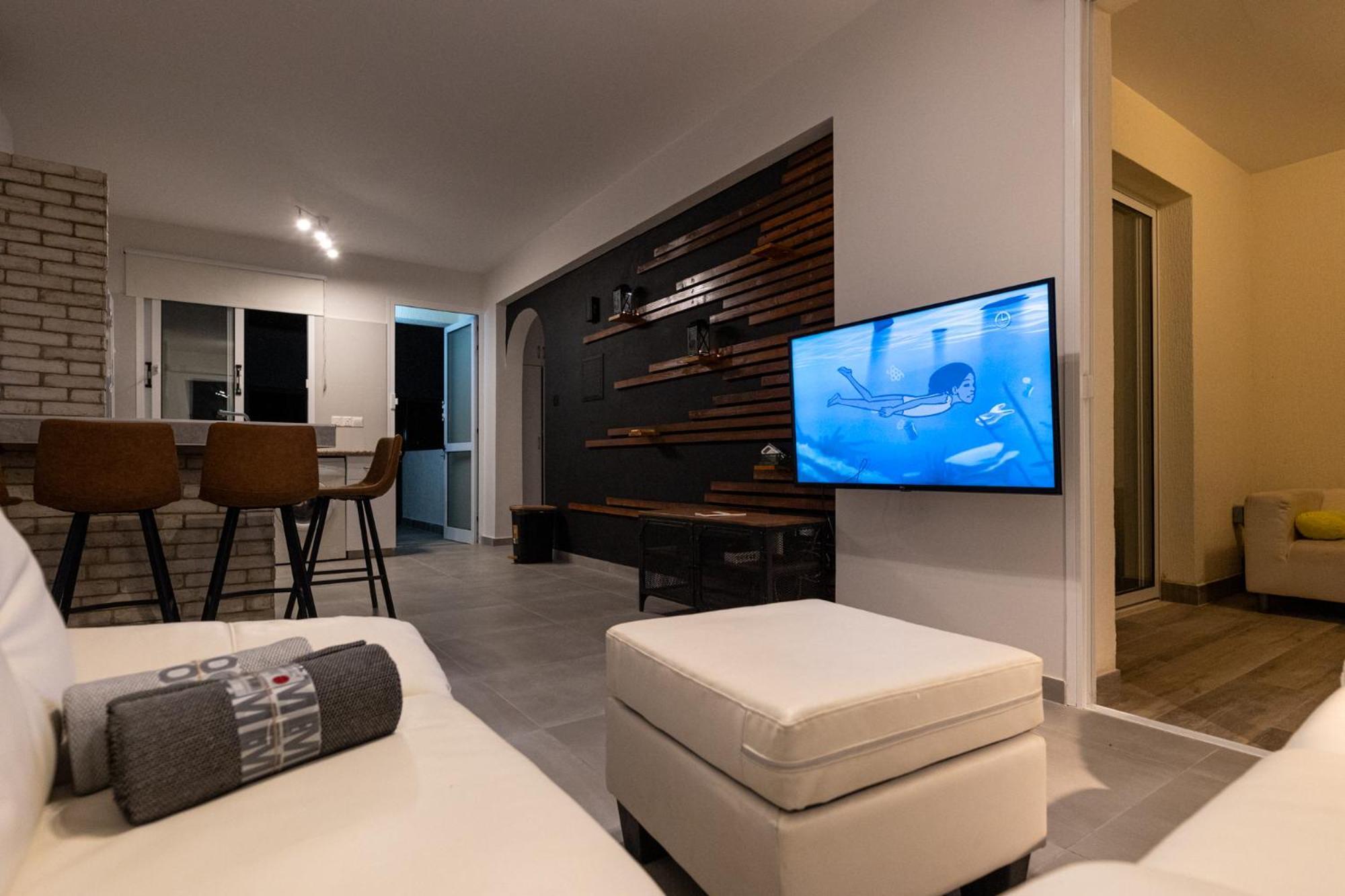 Appartement Eden Blue-Horizon 1B, Paphos, Sea View, Pool à Konia Extérieur photo